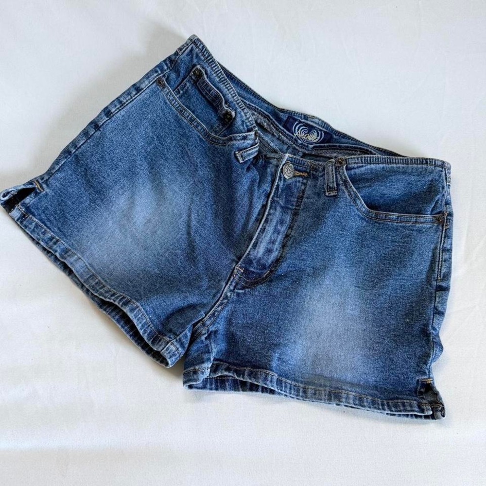 blue‎ wash denim shorts Angels fits like a small